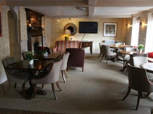 Hotel The Angel In Wootton Bassett Royal Wootton Bassett Exteriér fotografie