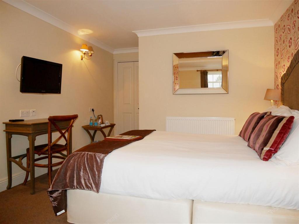Hotel The Angel In Wootton Bassett Royal Wootton Bassett Exteriér fotografie